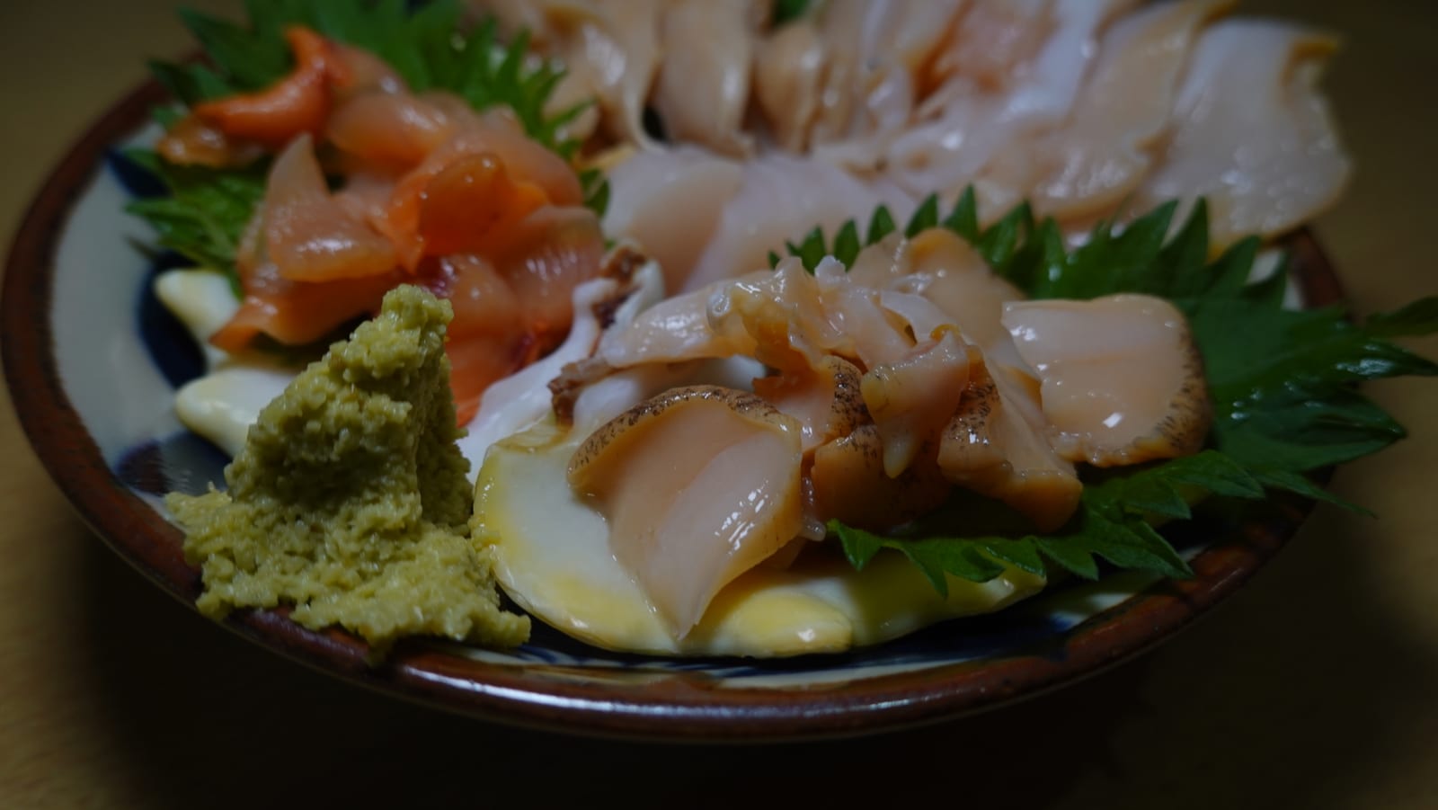 那霸榮町市場居酒屋 ひいき屋 貝料理