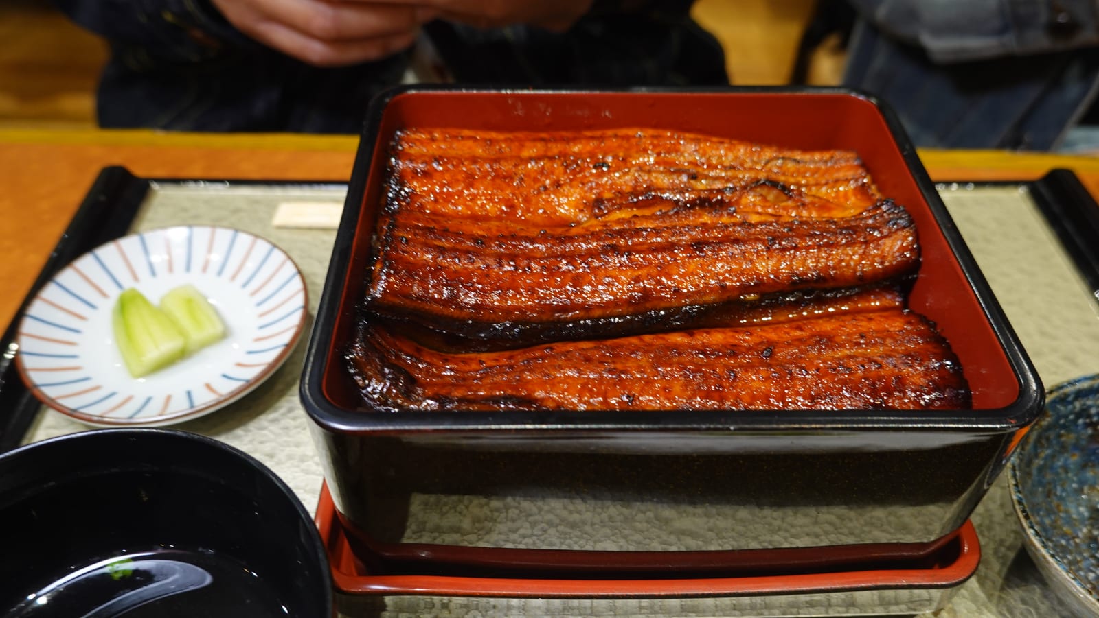 みんなのうなぎ 黒船 那覇あっぷるタウン店