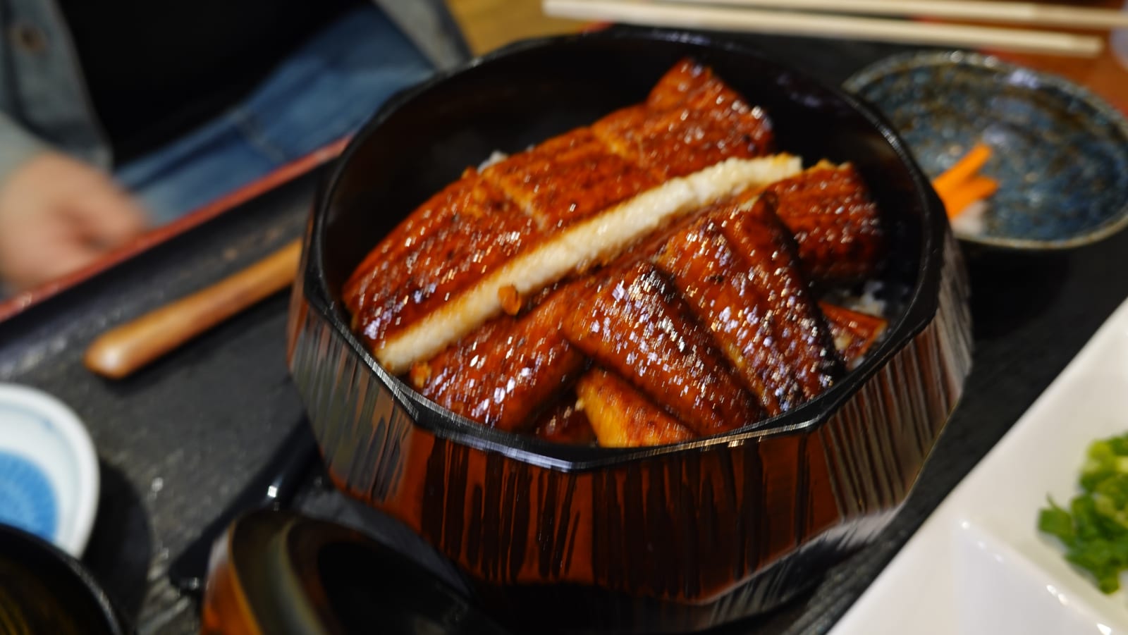 みんなのうなぎ 黒船 那覇あっぷるタウン店 5-2