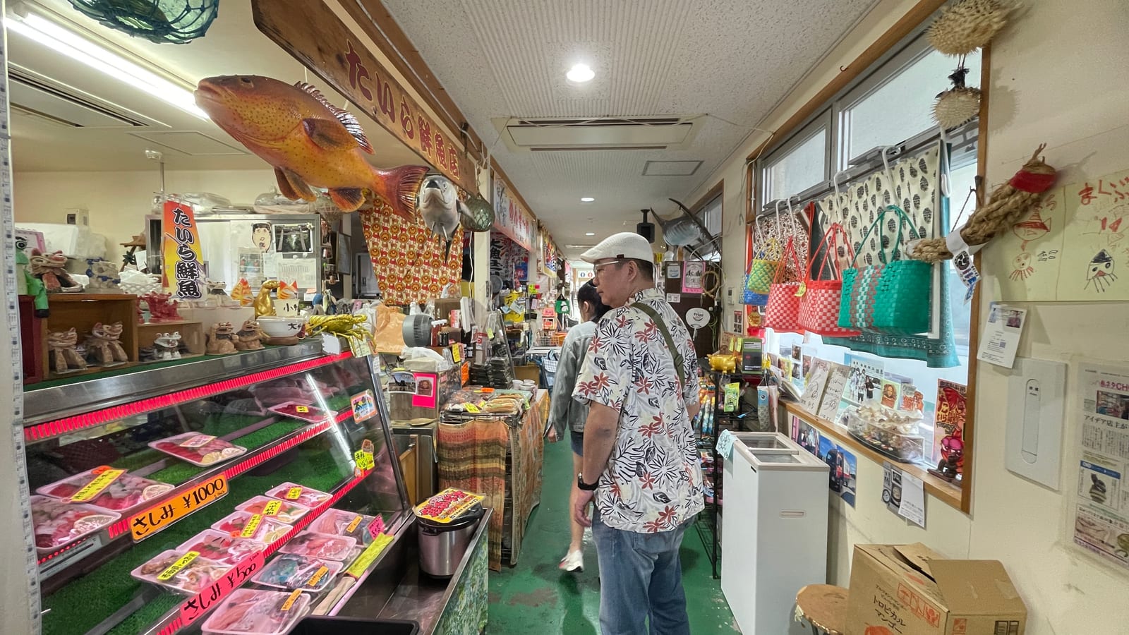 沖繩南部奧武島いまいゆ市場鮮魚海鮮與港邊風景 2-1