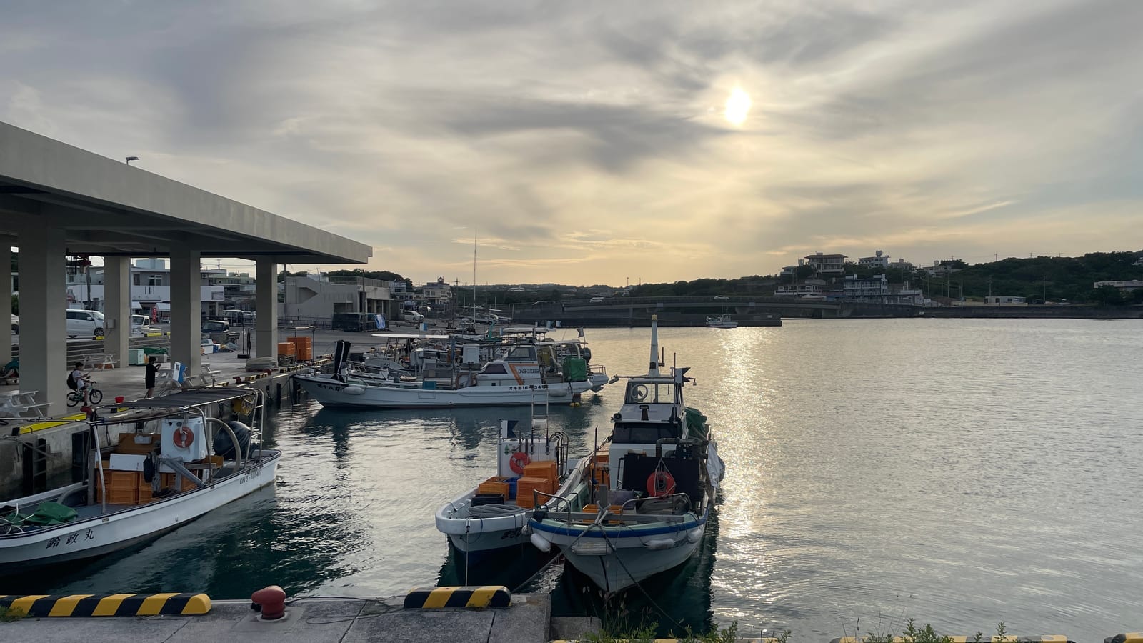 沖繩南部奧武島いまいゆ市場鮮魚海鮮與港邊風景 4-2