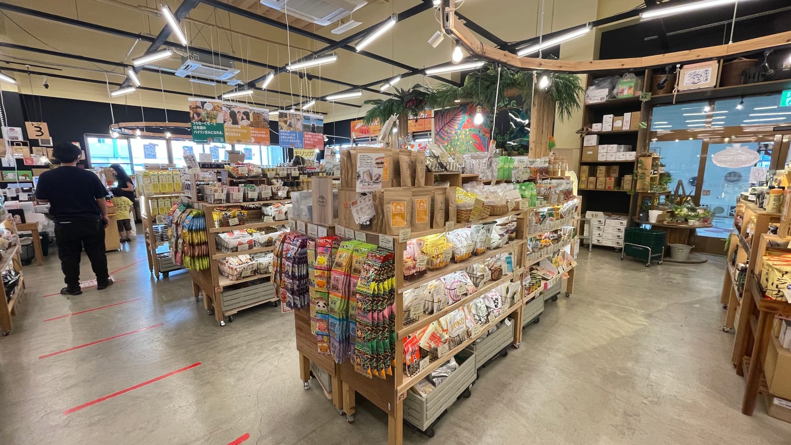 沖繩宜野灣Happy More Market小農超市 4-3