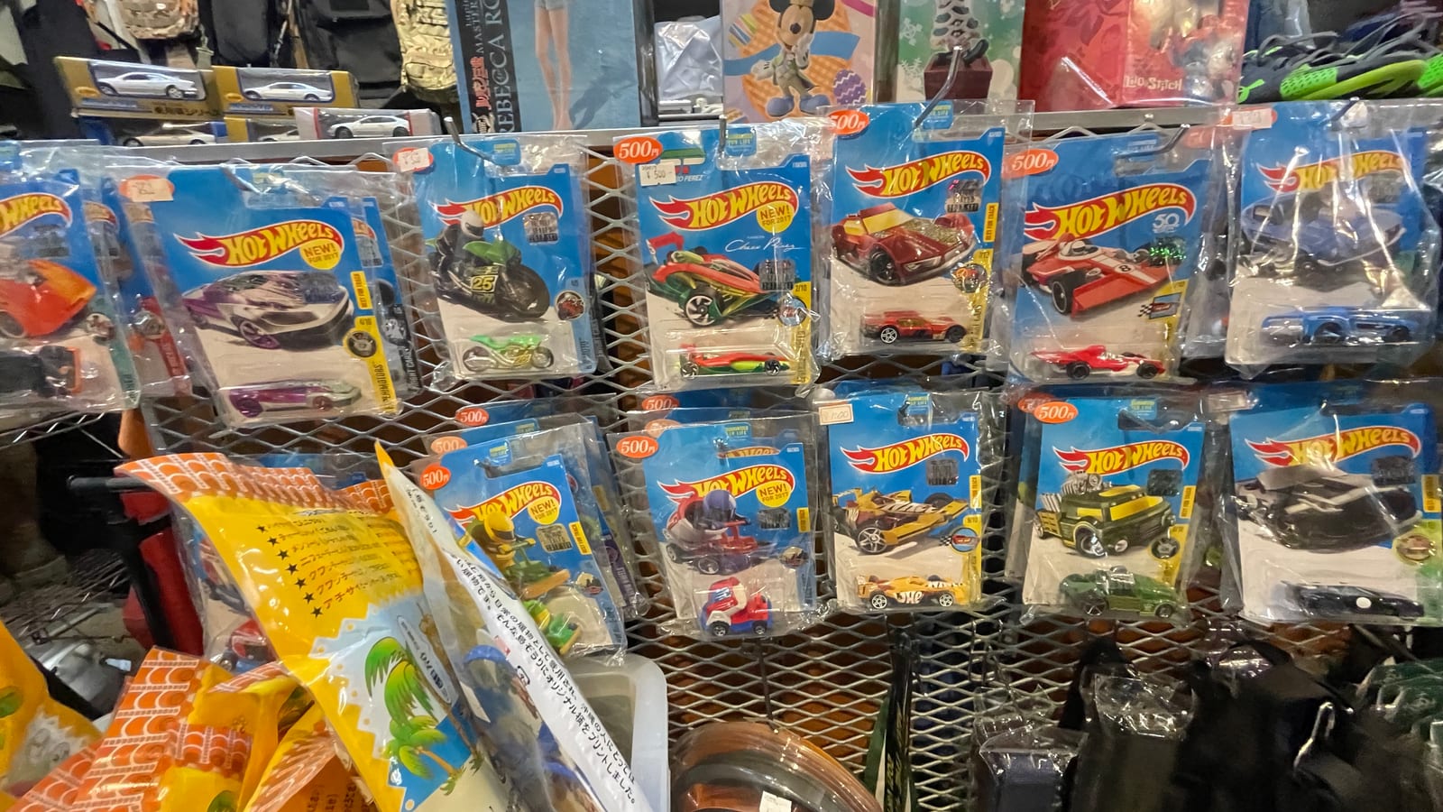 沖繩宜野灣 DISCOVERY 58 美軍二手軍用品店 4-1