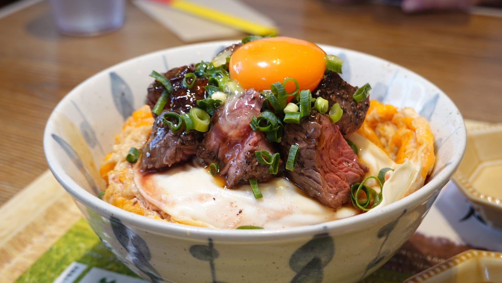沖繩宜野灣 Egg Farm TORITAMA 大謝名店雞蛋料理與店內環境