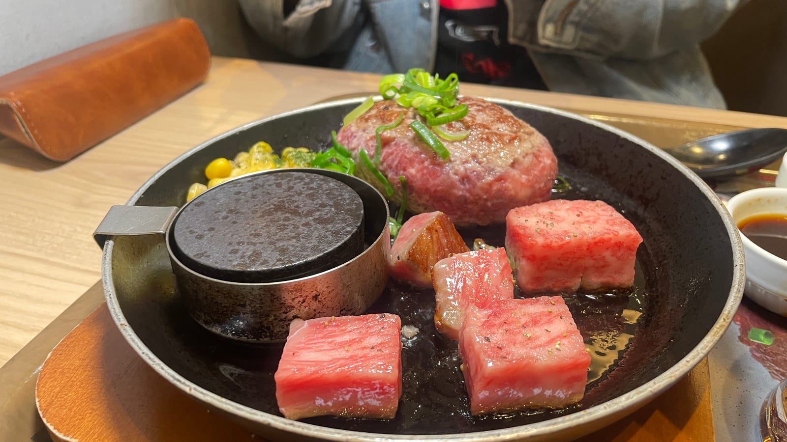 沖繩浦添PARCO CITY極味屋漢堡排 3-4